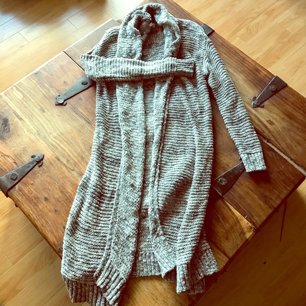 American Eagle Long Knitted Cardigan